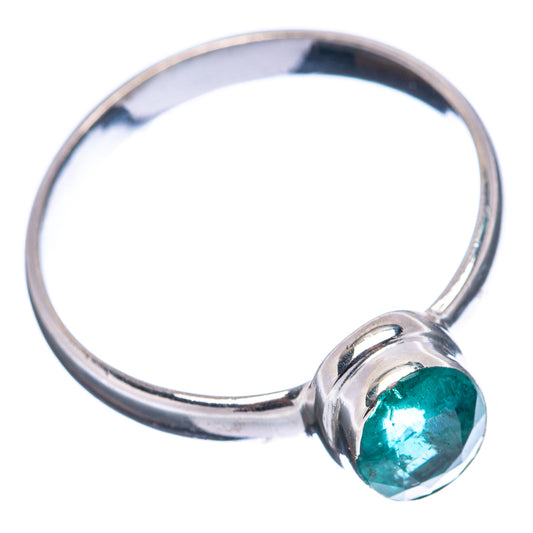 Round emerald-green gemstone sterling silver ring with polished band