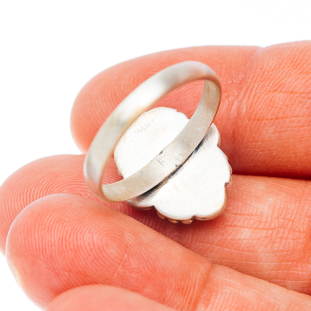 Santa Maria sterling silver ring band, underside view of oval setting