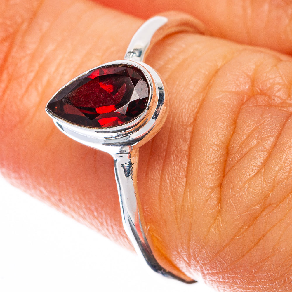 Garnet Dainty Ring Size 6.75 (925 Sterling Silver) R145017