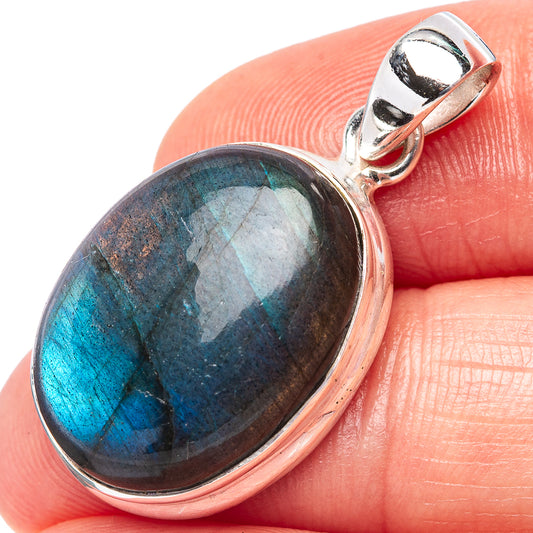Oval labradorite pendant with oval blue flash and .925 sterling silver bail