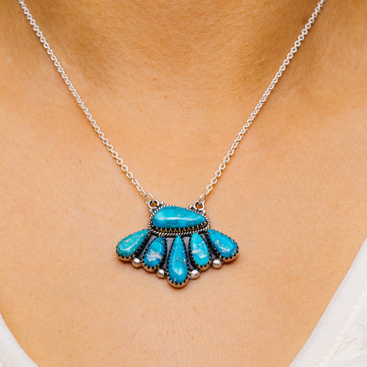 Southwestern Style White Water Turquoise Necklace 17 to 18" (.925 Sterling Silver)