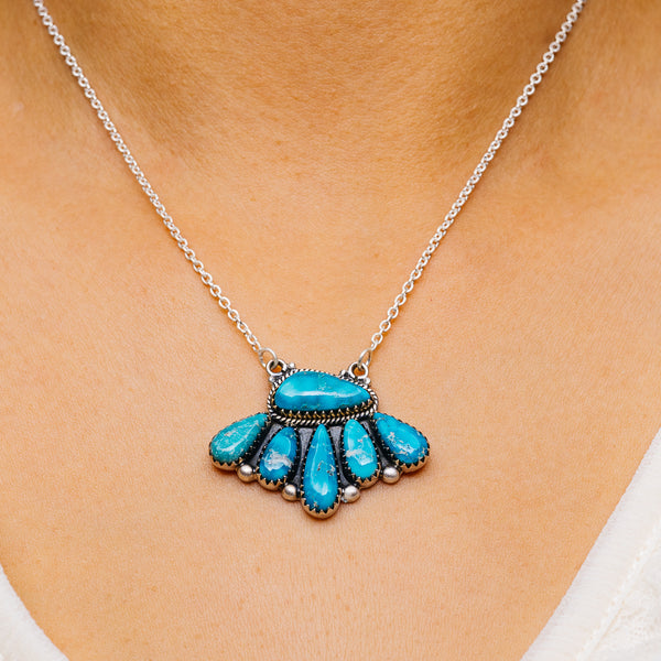 Southwestern Style White Water Turquoise Necklace 17 to 18" (.925 Sterling Silver)