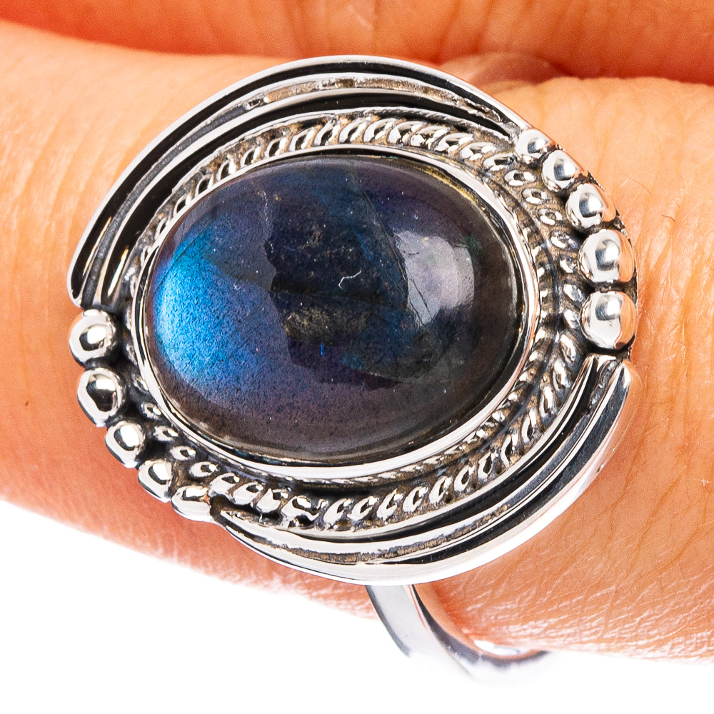 Labradorite 925 Sterling Silver Premium Ring Size 9 (925 Sterling Silver) R6481