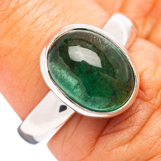 Oval green emerald gemstone ring in .925 sterling silver, top view