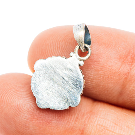 Sterling silver pendant back plate with scalloped heart-shaped design