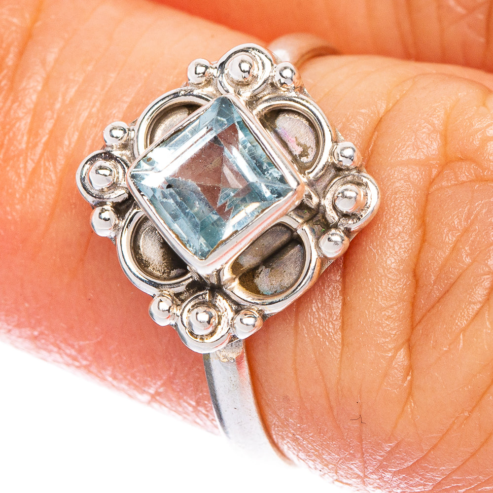 Blue Topaz Dainty Ring Size 5.5 (925 Sterling Silver) R1010
