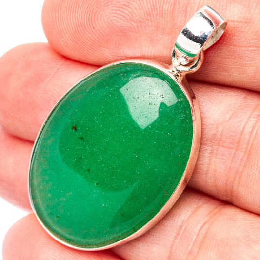 Green aventurine oval pendant in .925 sterling silver setting with round bail