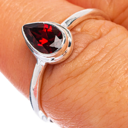 Garnet Dainty Ring Size 6.75 (925 Sterling Silver) R145441