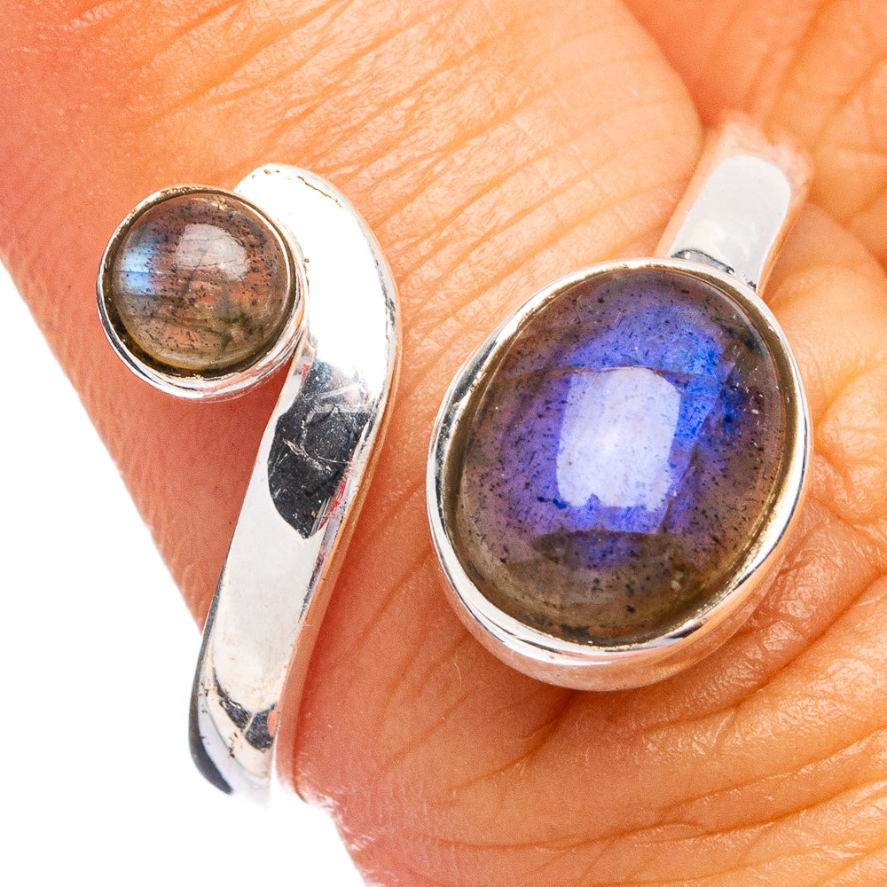 Dainty Labradorite Ring Size 7.25 (925 Sterling Silver) R8649