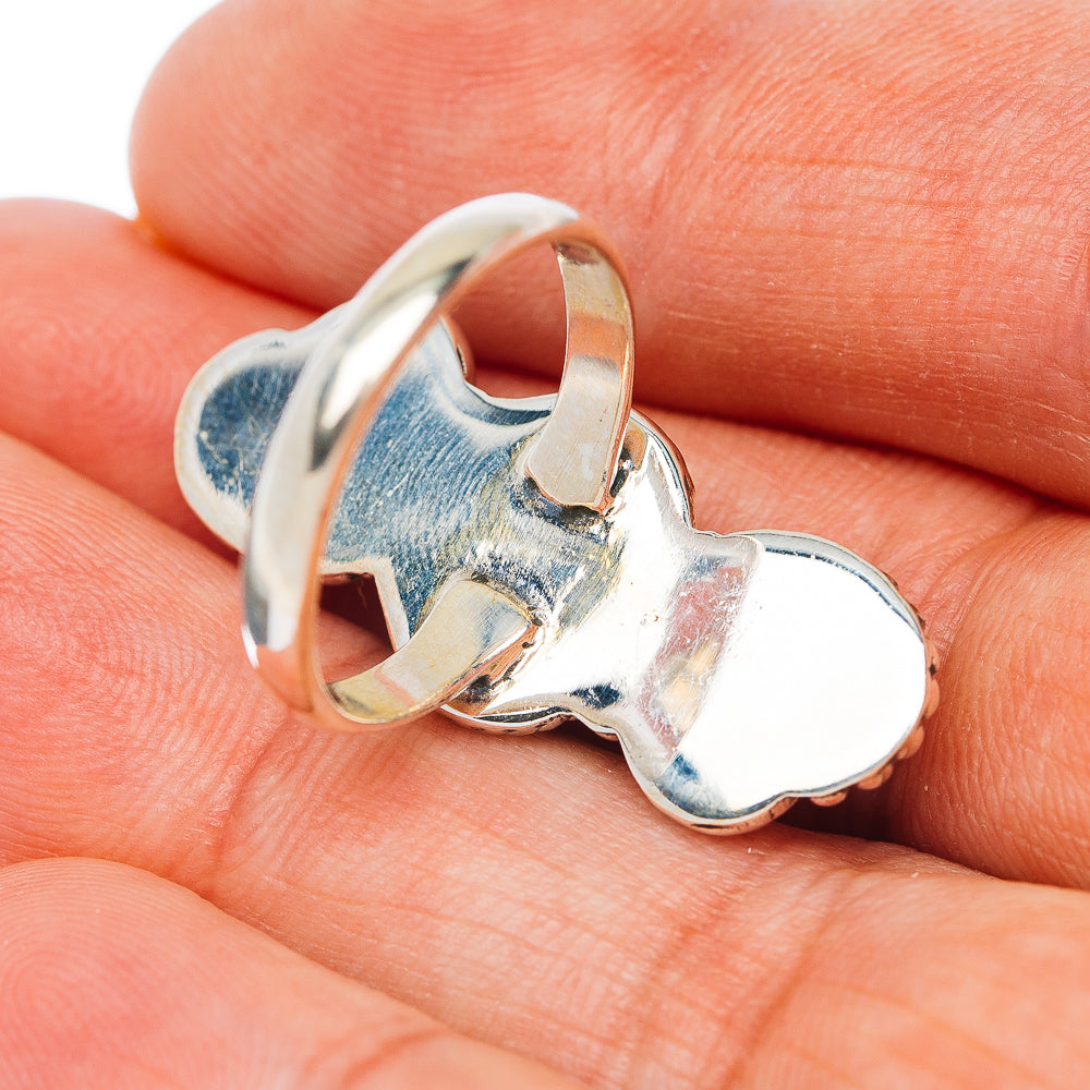 Labradorite Ring Size 7 (.925 Sterling Silver)