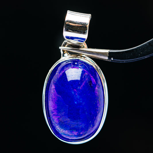 22.4ct Premium Tanzanite Pendant 1 1/4" (.925 Sterling Silver)