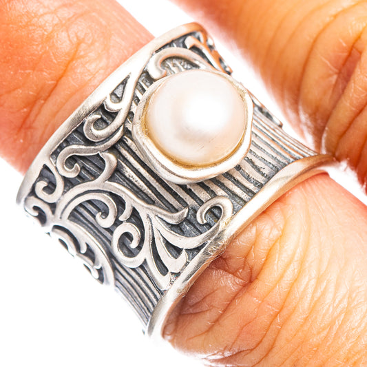 Cultured pearl ring in .925 sterling silver with ornate scrollwork and round white pearl
