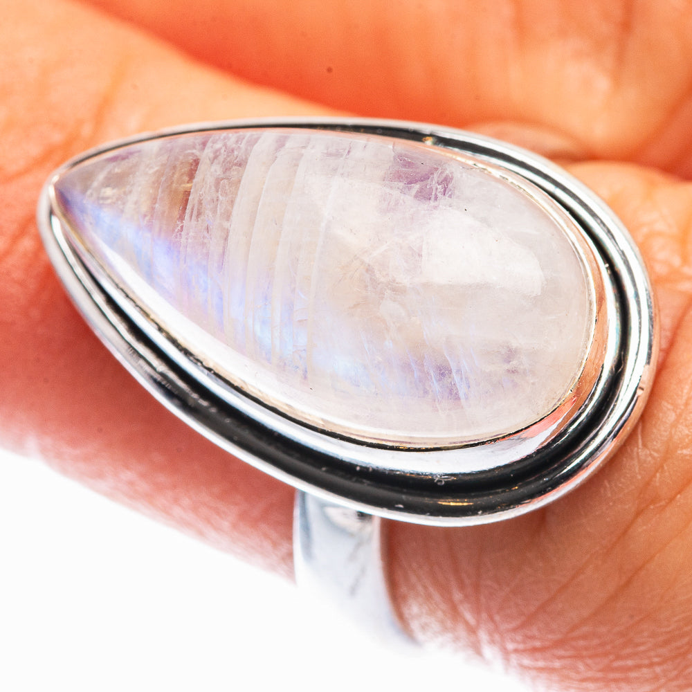 Rainbow Moonstone Ring Size 6.5 (925 Sterling Silver) R142297
