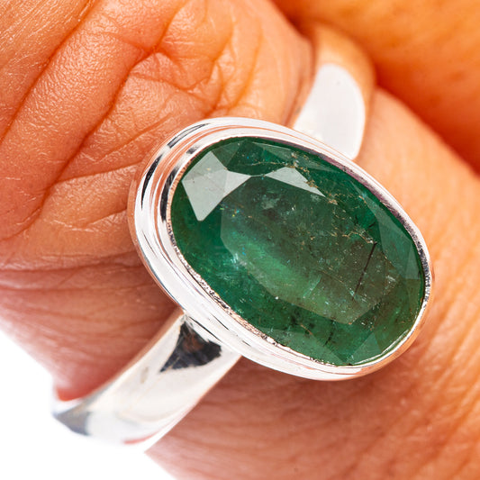 Sterling silver ring with faceted oval green emerald gemstone, size 9