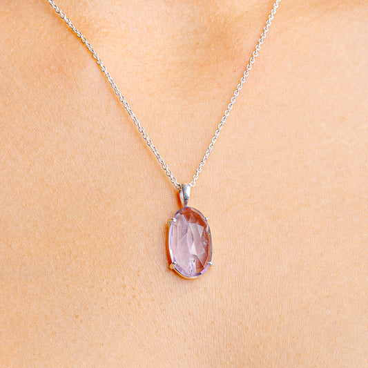925 sterling silver necklace with oval amethyst gemstone pendant on chain