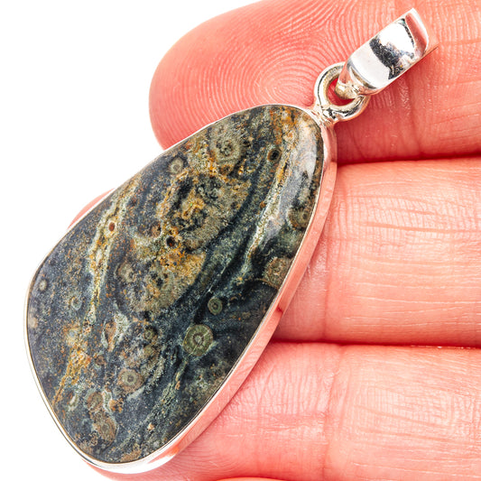 Oval jasper pendant in .925 sterling silver with blue-green speckled stone