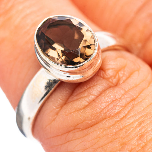 Smoky quartz ring in .925 sterling silver, round bezel with dark faceted stone