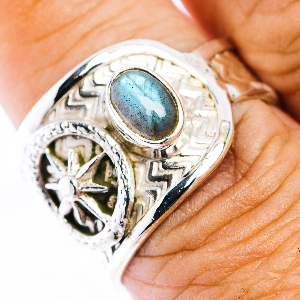 Labradorite Ring Size 7.75 (.925 Sterling Silver)