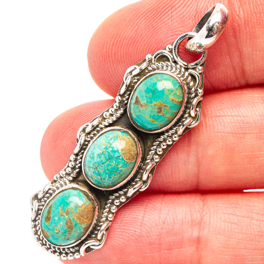 Turquoise cabochon pendant in .925 sterling silver with three oval stones