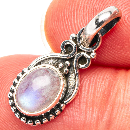 Rainbow moonstone pendant in 925 sterling silver, oval cabochon and ornate frame