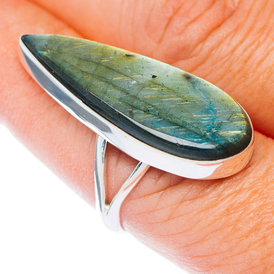 Large Premium Spectrolite Ring Size 9 (.925 Sterling Silver)