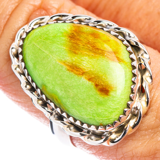 Sterling silver gaspeite ring with oval green stone and rope-pattern bezel, size 9