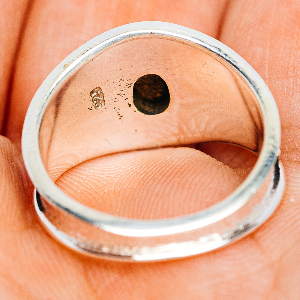 Labradorite Cocktail Ring Size 7.25 (.925 Sterling Silver)