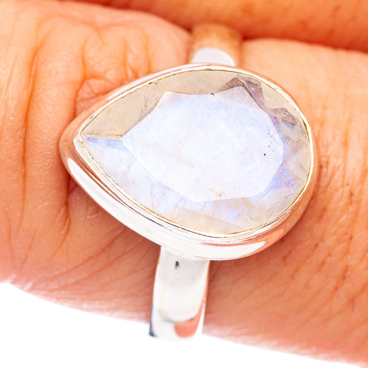 Oval moonstone cabochon ring in .925 sterling silver, faceted bezel setting