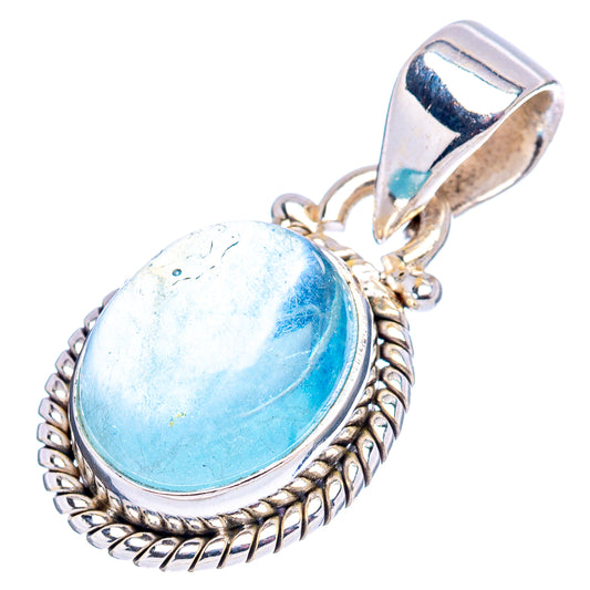 Aquamarine pendant in .925 sterling silver, oval blue stone with rope border bezel