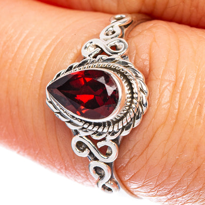 Garnet Dainty Ring Size 7.5 (925 Sterling Silver) R1021