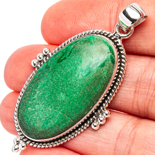 925 sterling silver oval Maw Sit Sit pendant with green gemstone and beaded rim