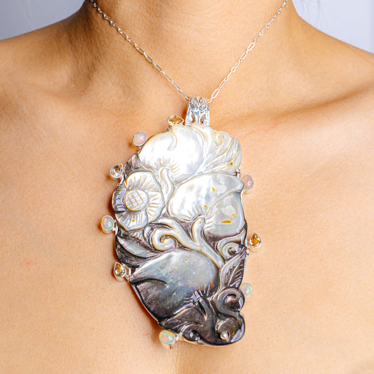 Mother-of-pearl gemstone pendant in .925 sterling silver, silver bail, necklace