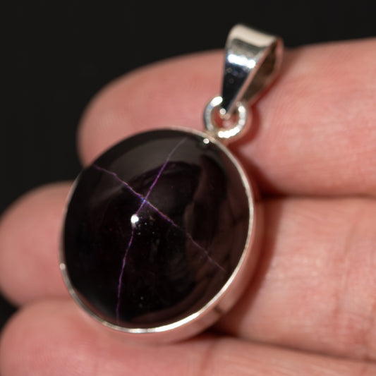 Star Garnet Pendant 1 1/2" (.925 Sterling Silver)