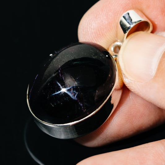 Premium Star Garnet Pendant 1 1/2" (.925 Sterling Silver)