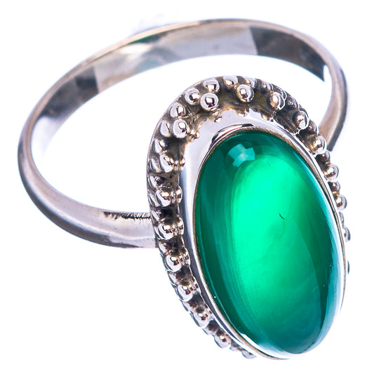 Green oval onyx ring, 925 sterling silver band with raised beaded frame