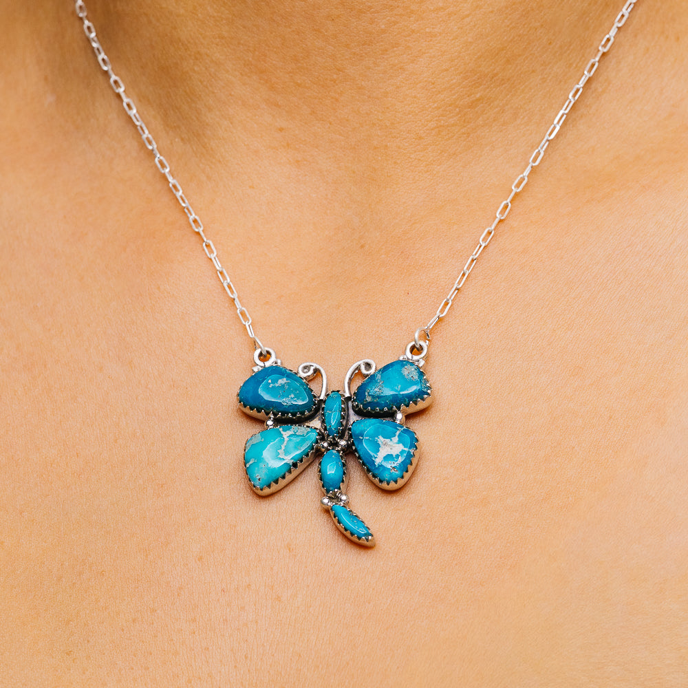 Southwestern Style White Water Turquoise Necklace 17 to 18" (.925 Sterling Silver)