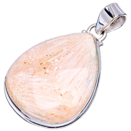 Teardrop scolecite pendant in .925 sterling silver, faceted pale peach stone