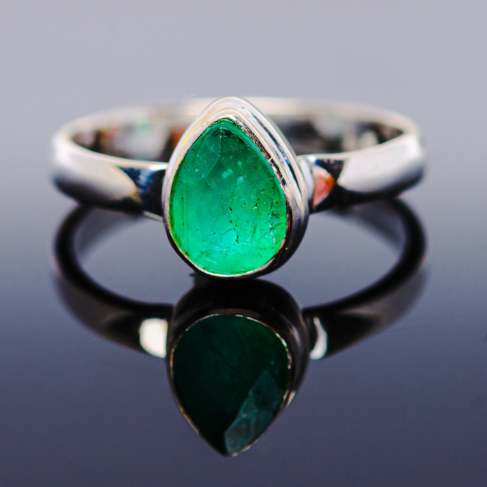 1ct Premium Zambian Emerald Ring Size 7 (.925 Sterling Silver)