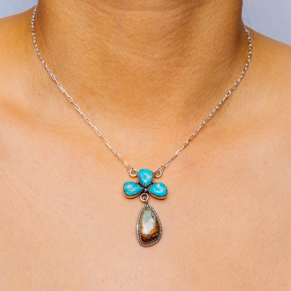 Southwestern Style Royston Ribbon Turquoise, Kingman Turquoise Necklace 16 to 18" (.925 Sterling Silver)