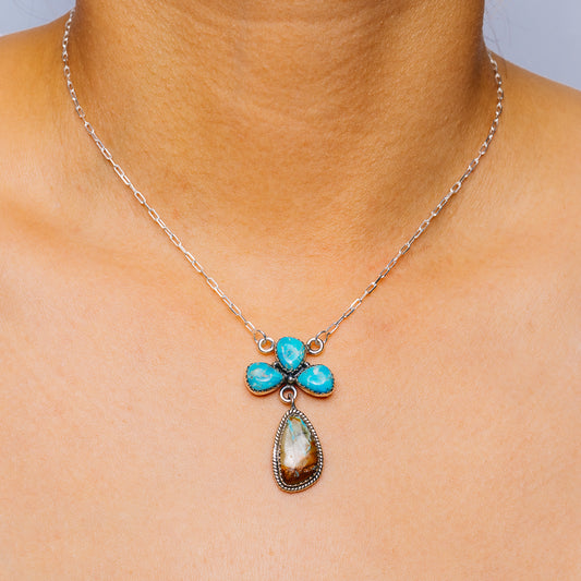 Southwestern Style Royston Ribbon Turquoise, Kingman Turquoise Necklace 16 to 18" (.925 Sterling Silver)