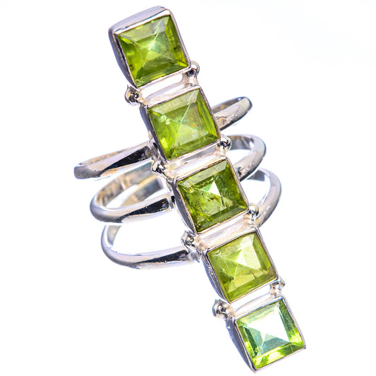Large Peridot Ring Size 8 (925 Sterling Silver) R142365