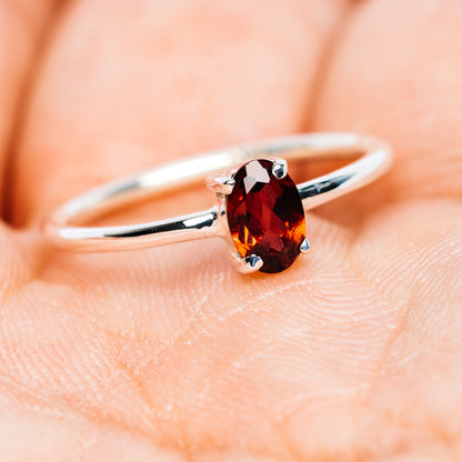 Garnet stackable ring .925 sterling silver band with red oval gemstone, size 5.75