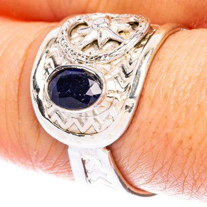 Sterling silver sapphire ring with dark blue round stone, size 8.25