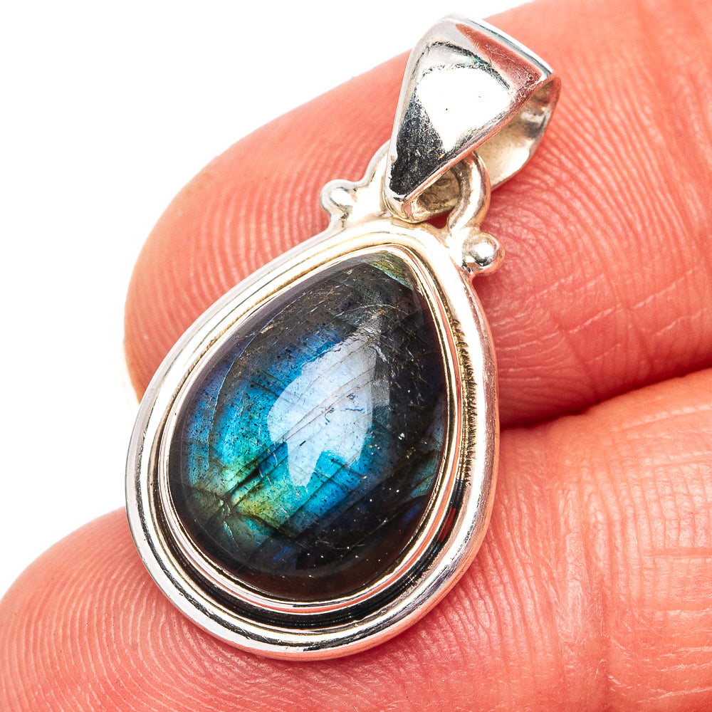 Labradorite Pendant 1 1/8" (.925 Sterling Silver)