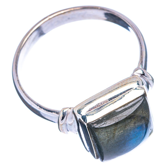 Sterling silver labradorite ring, side view with blue-gray square setting