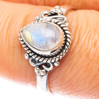 Rainbow Moonstone Ring Size 7.75 (925 Sterling Silver) R5604