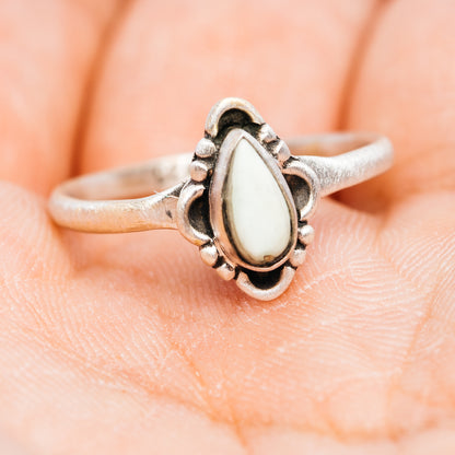 Southwestern Style Paloma Turquoise Ring Size 8 (.925 Sterling Silver)