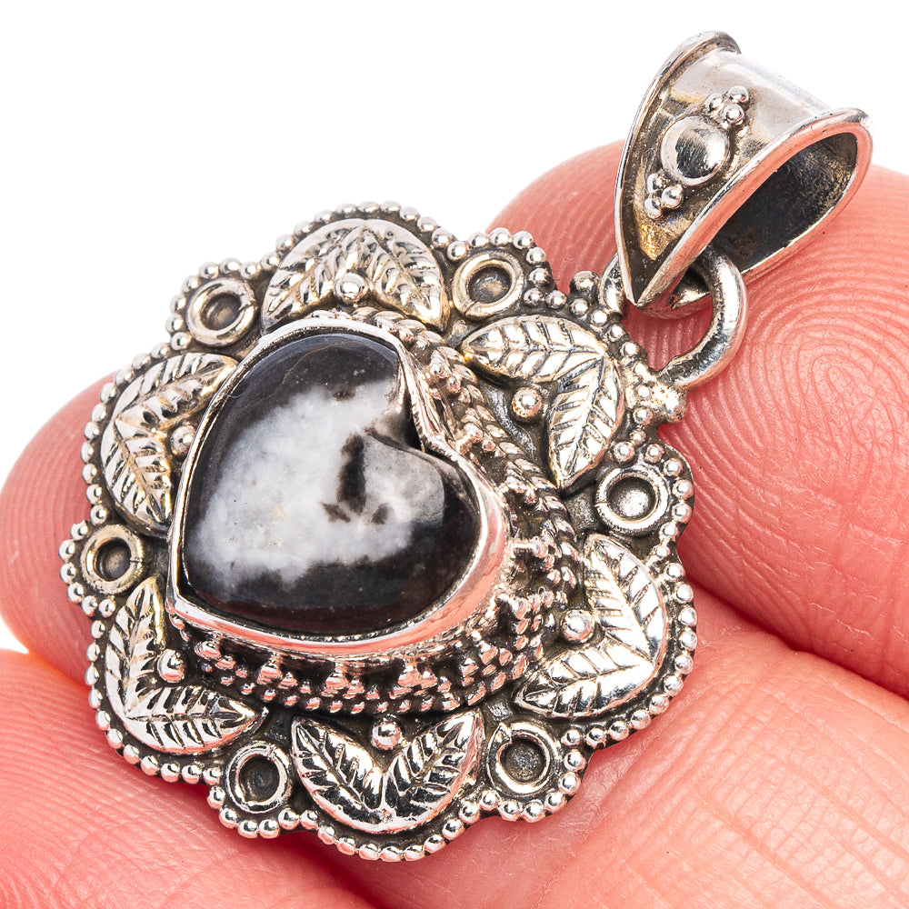 Black Agate Heart Pendant 1 1/4" (925 Sterling Silver) P40198