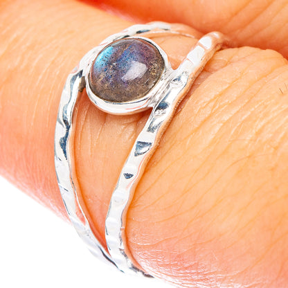 Labradorite Dainty Ring Size 6.75 (925 Sterling Silver) R146948