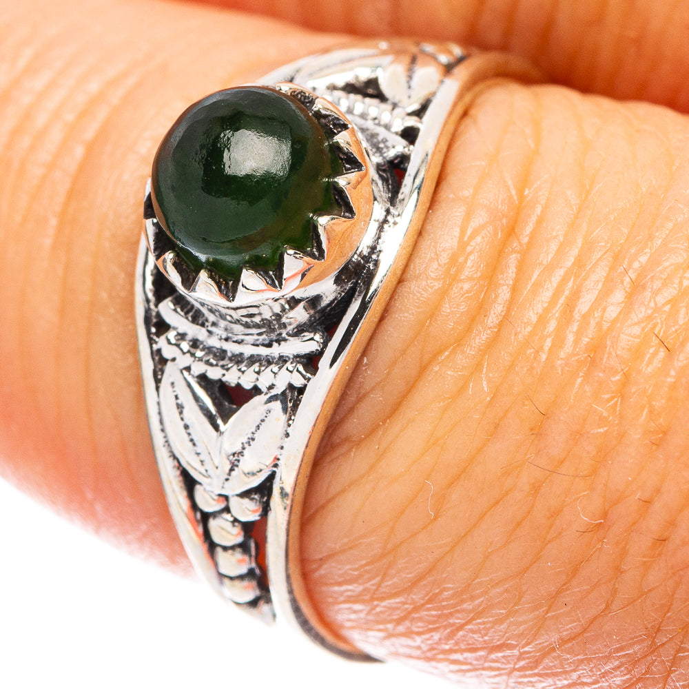Green Onyx Dainty Ring Size 7.75 (925 Sterling Silver) R5918